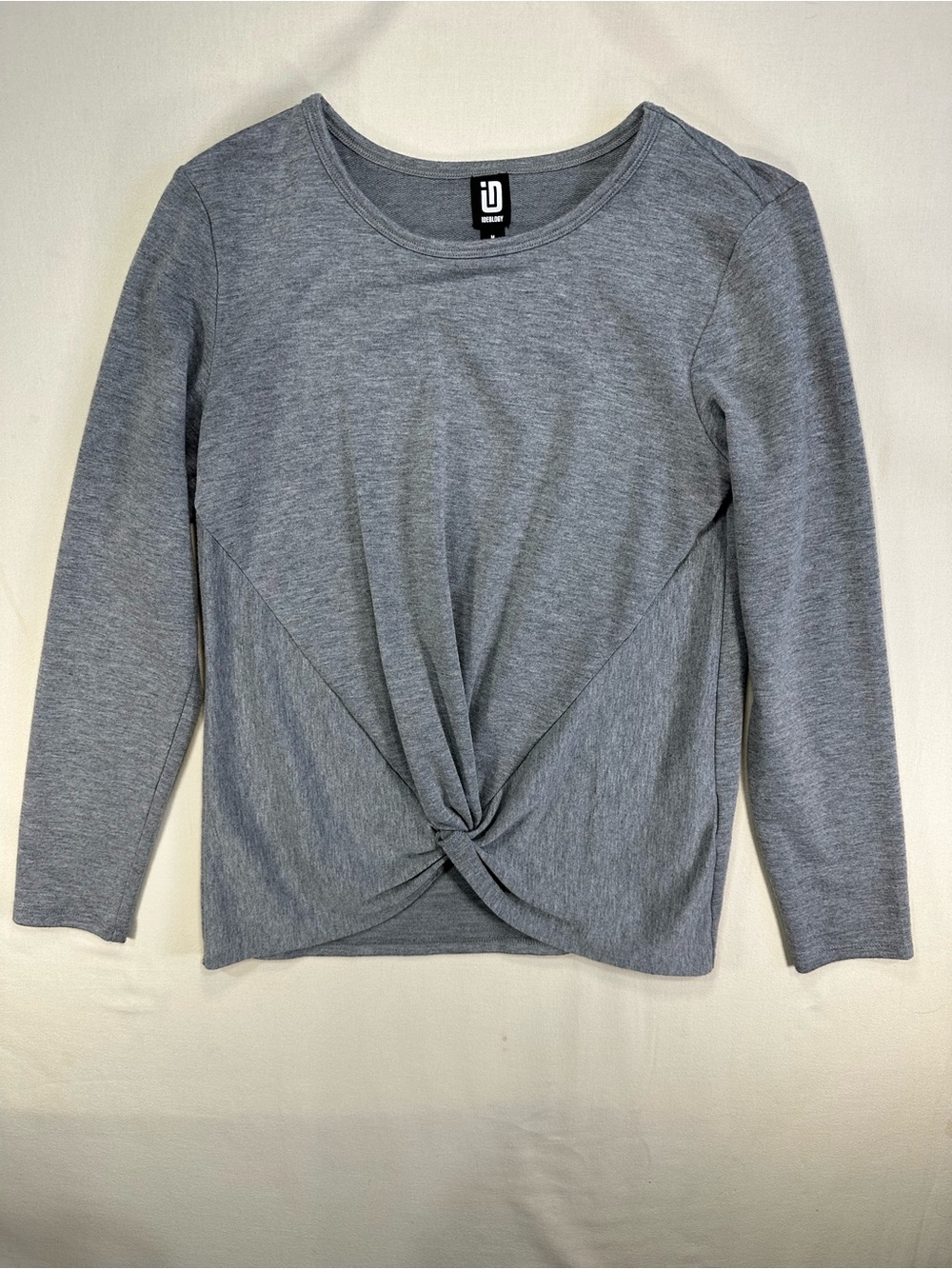 ID Ideology Heather Gray Twist-Front Long Sleeve Top Size M EUC Yoga Gym Studio